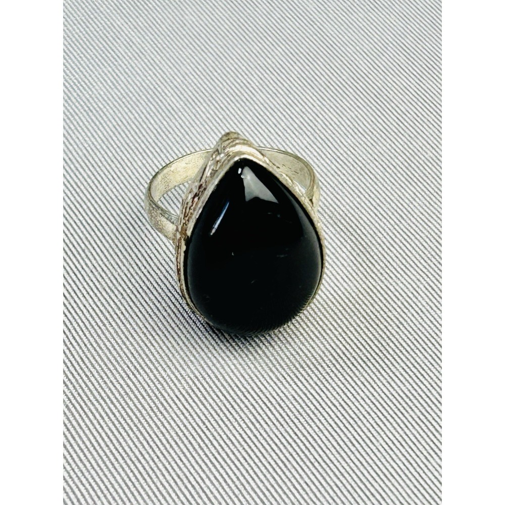 Sterling Silver Size 6‎ Ring With Black Teardrop Faux Stone .925 Costume Jewelry